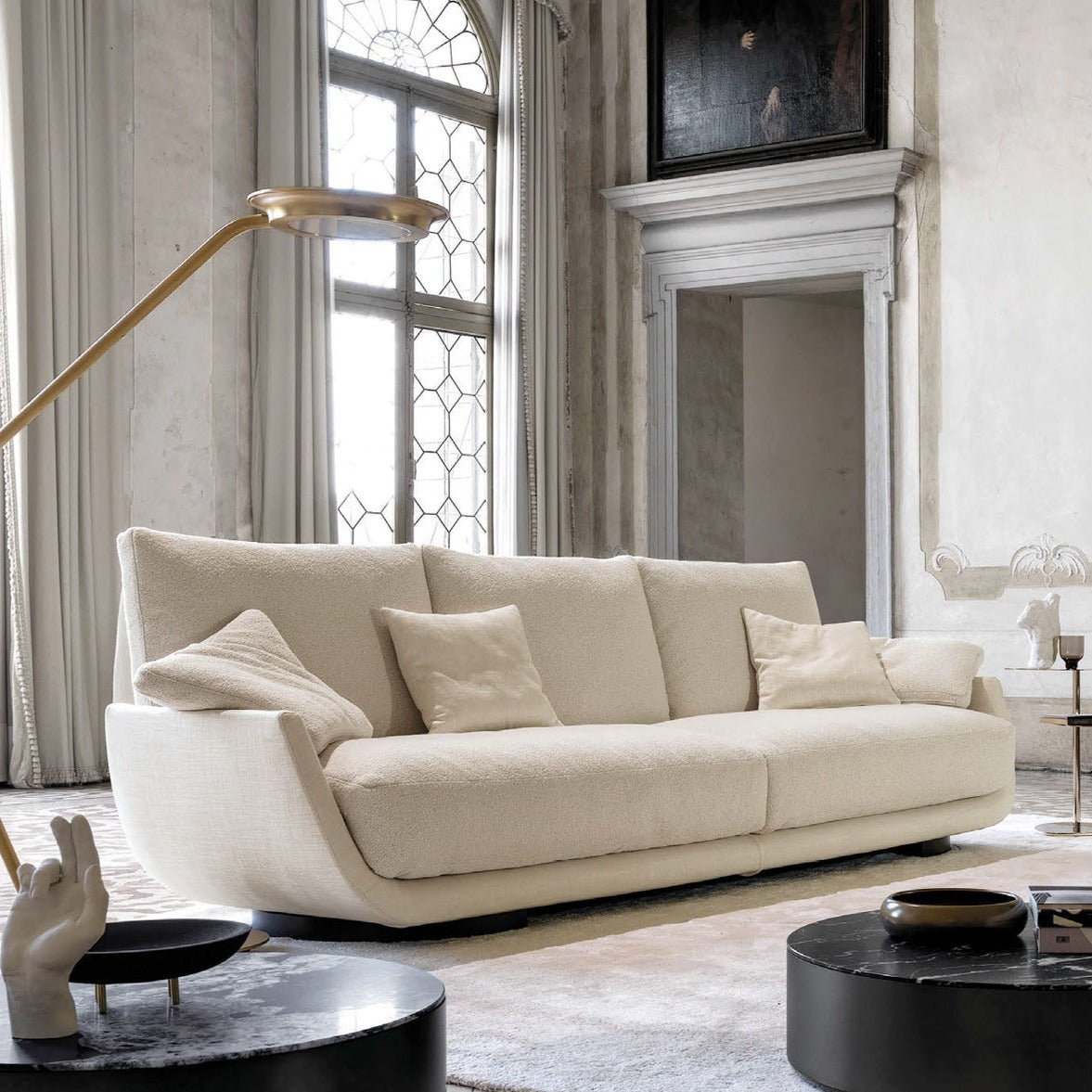 Tuliss Sofa