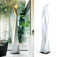 Thriller Floor Lamp